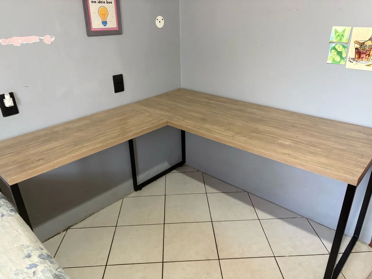 Mesa L para computador 