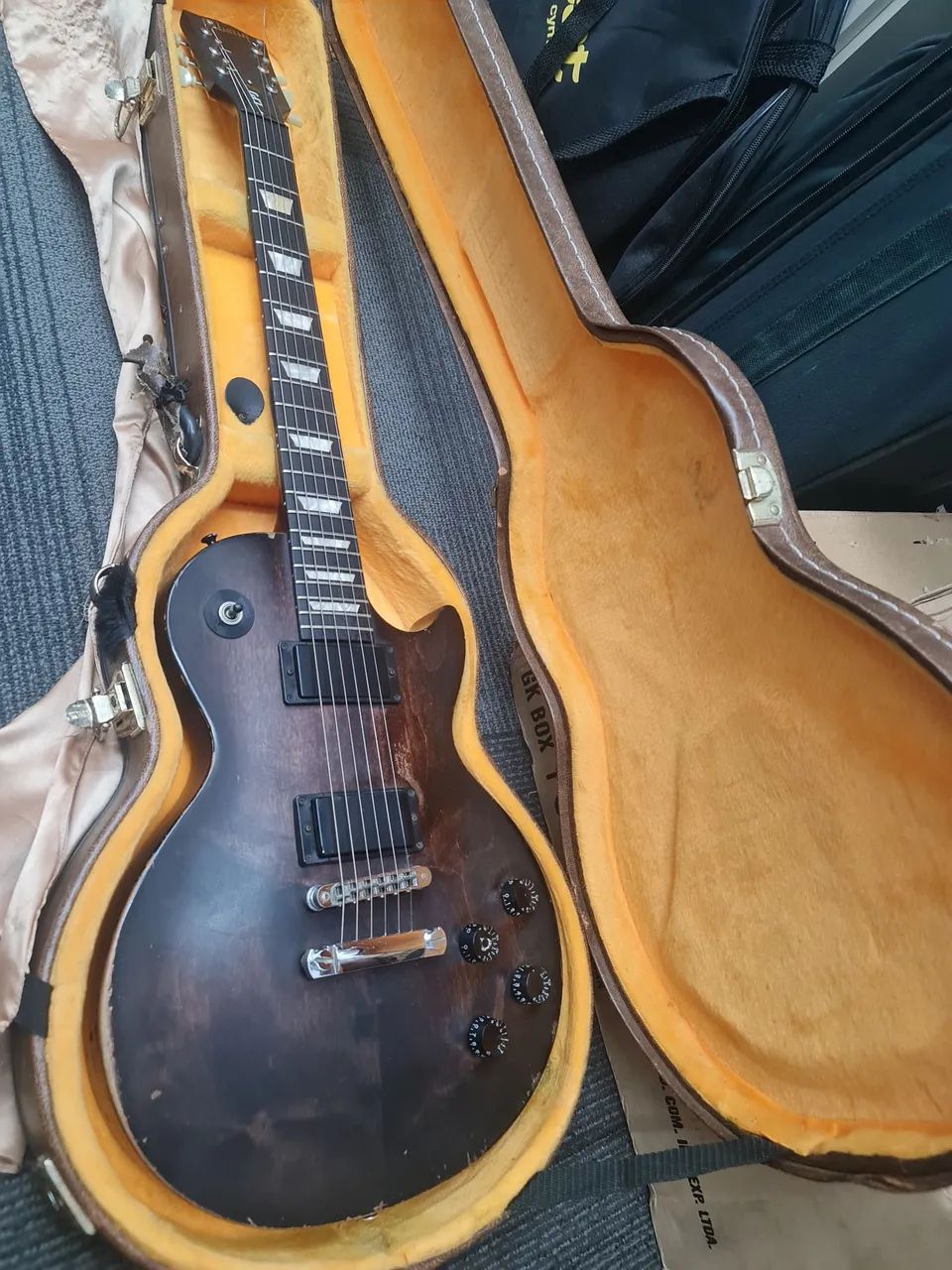 Guitarra Gibson LPJ