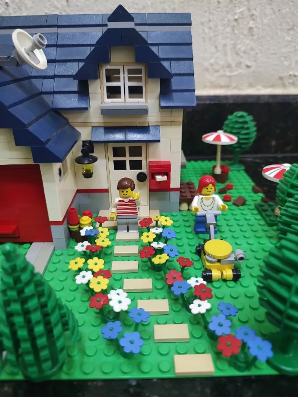 Lego Creator Apple Tree House 5891 - Foto 2