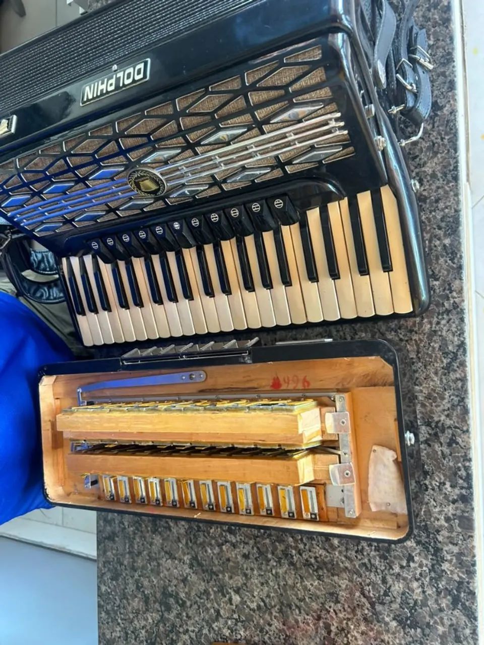 Acordeon Dolphin 120 baixos - Foto 2