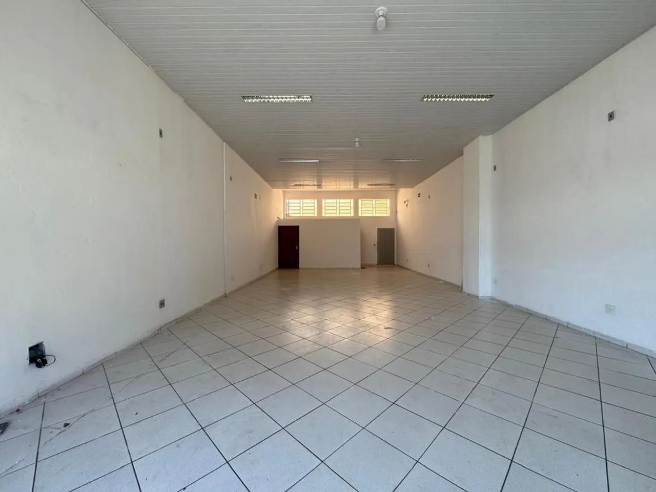Salão para alugar em Sumaré, Jardim das Orquídeas, com 117 m² - Foto 3