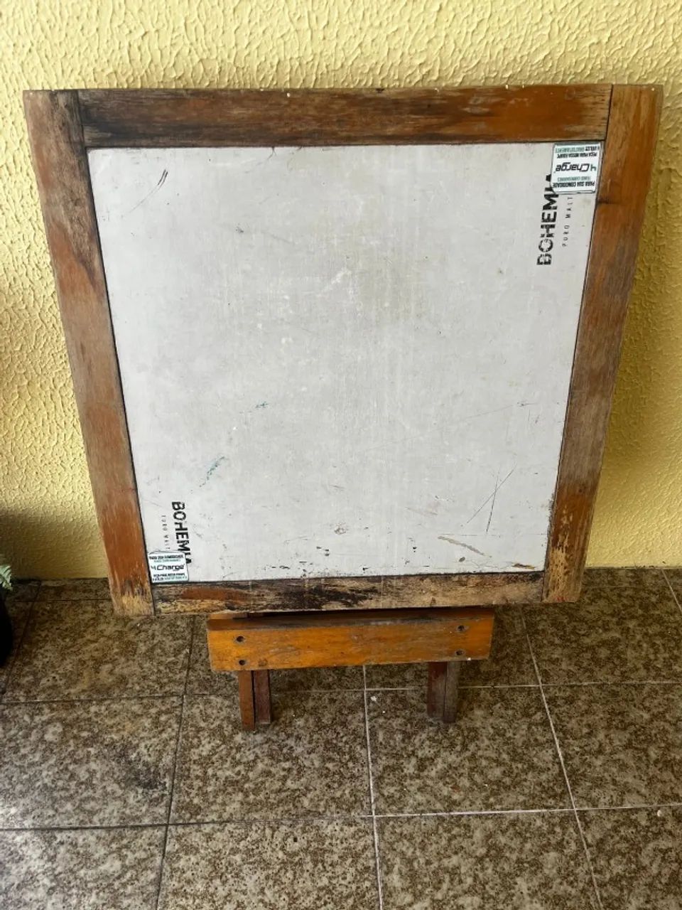 mesa de madeira boteco