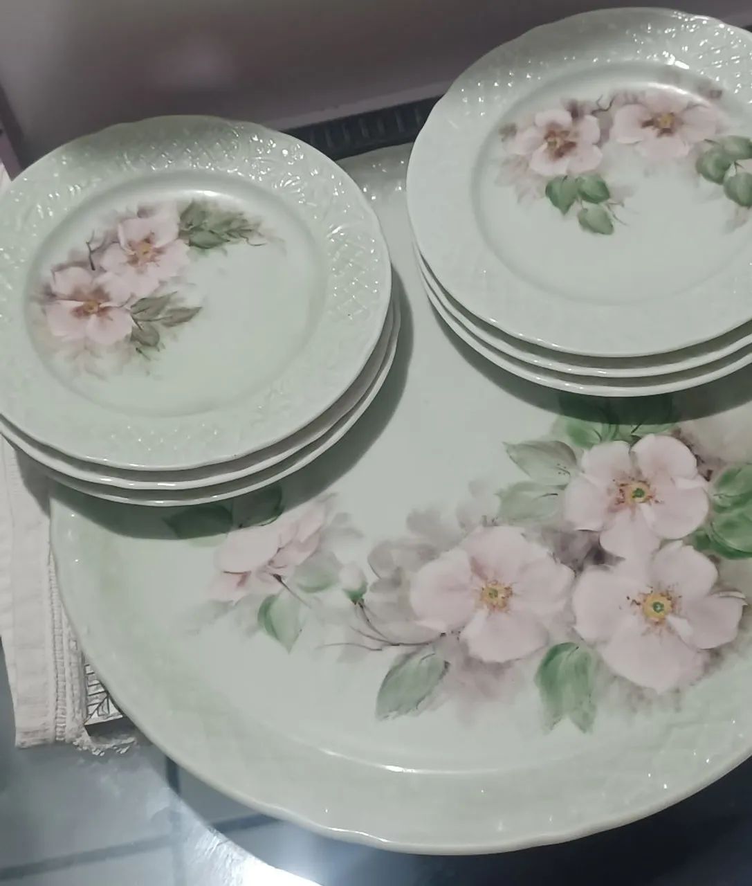 CONJUNTO LOUÇA PINTADO À MÃO 