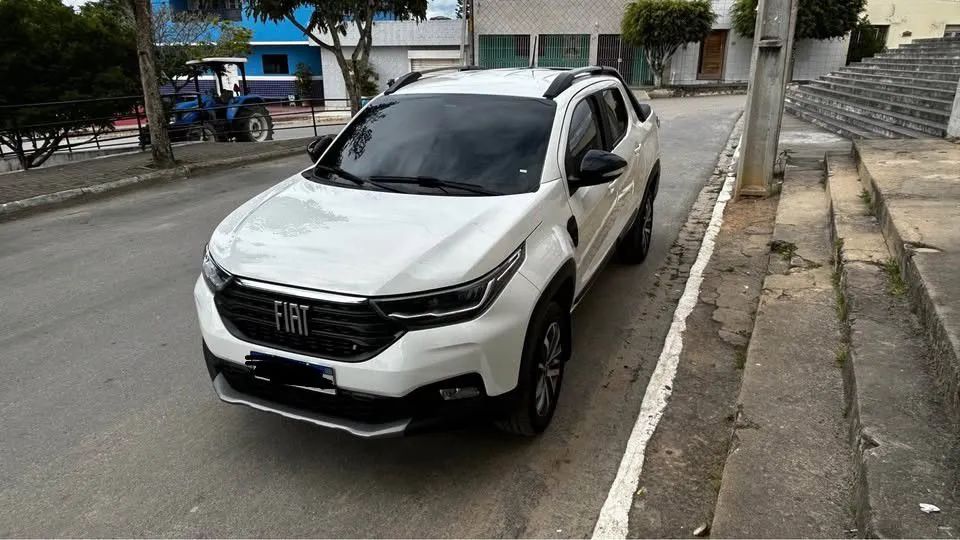 Fiat Strada Volcano automática 2025/2026 - Foto 3