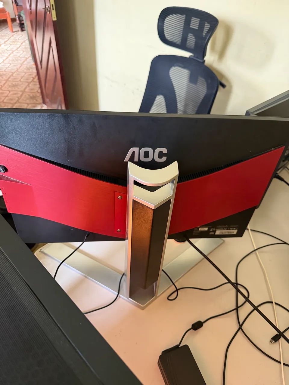Monitor AOC AGON 240hz 0.5 ms - Foto 2