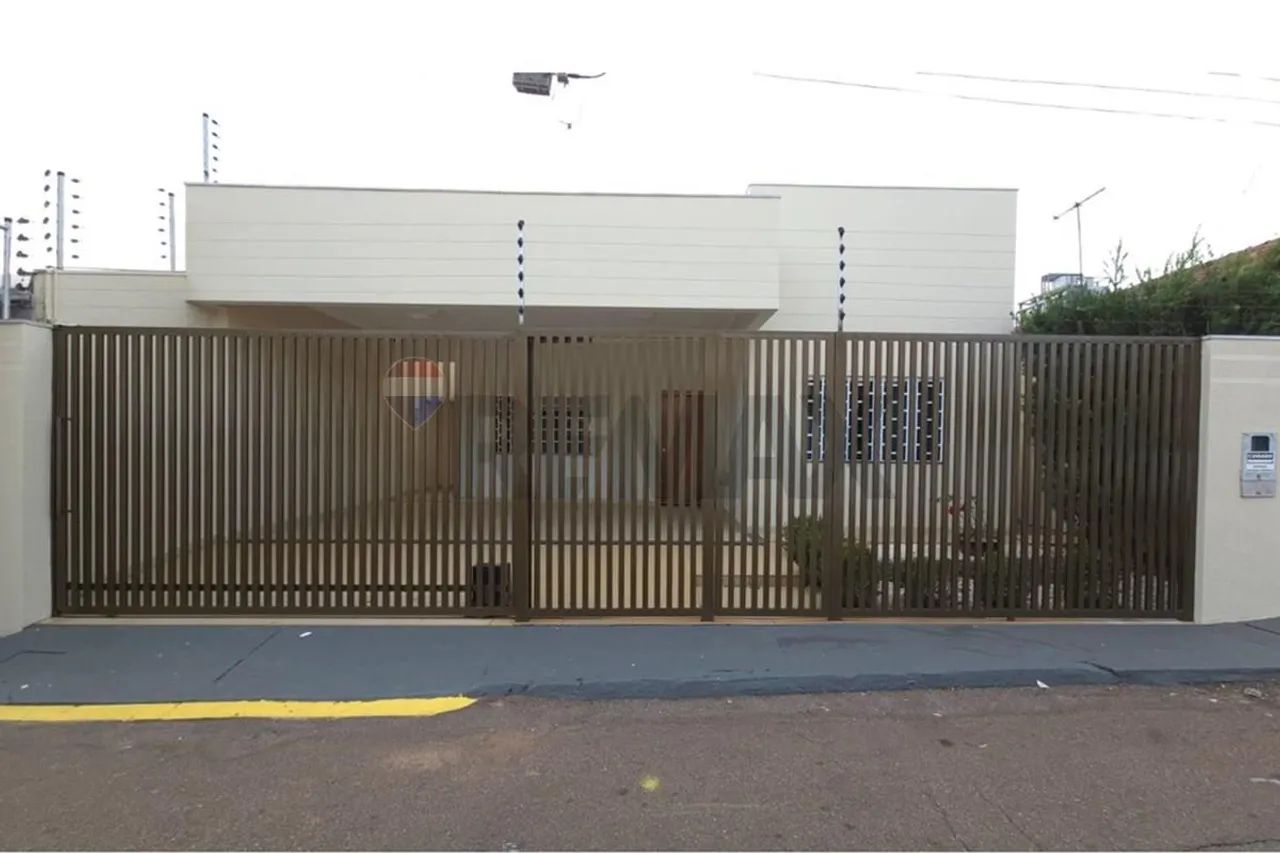 CASA À VENDA  BAIRRO COHAB