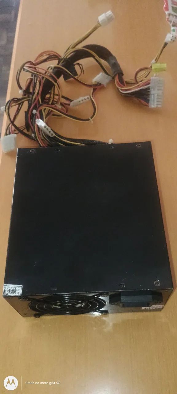 Fonte de alimentação ATX para computador 
