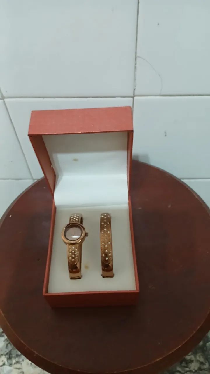 Relógio  e   Bracelete Gucci - Foto 4