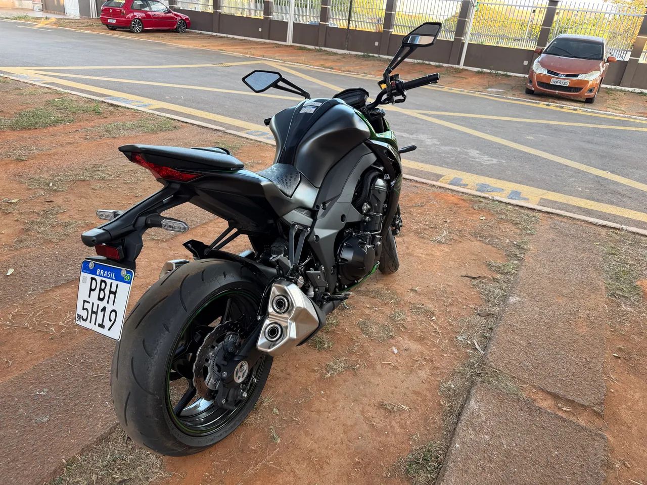Z100 - Foto 4