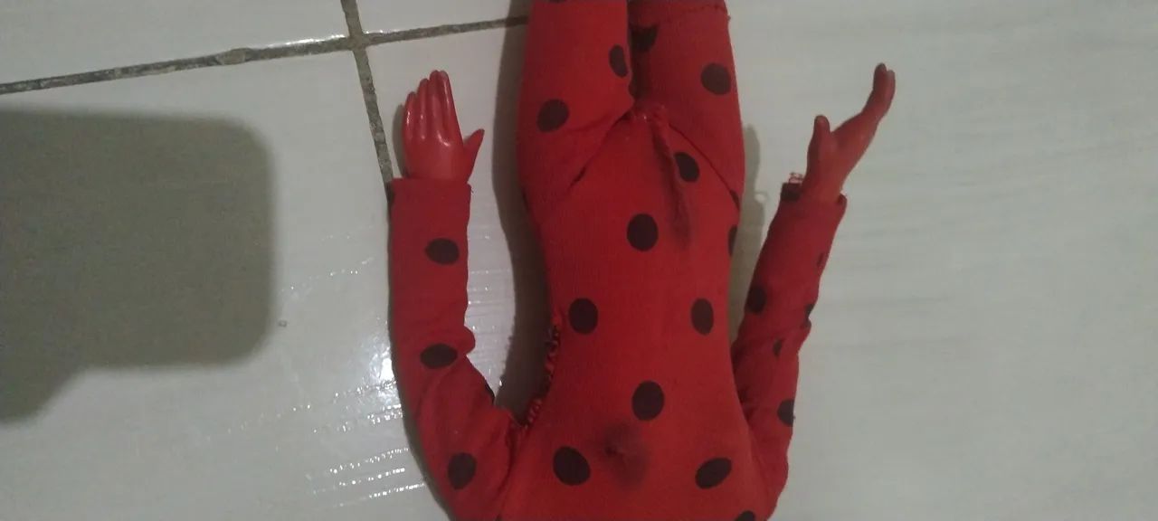 Boneca ladybug miraculous antiga com avaria barata - Foto 3