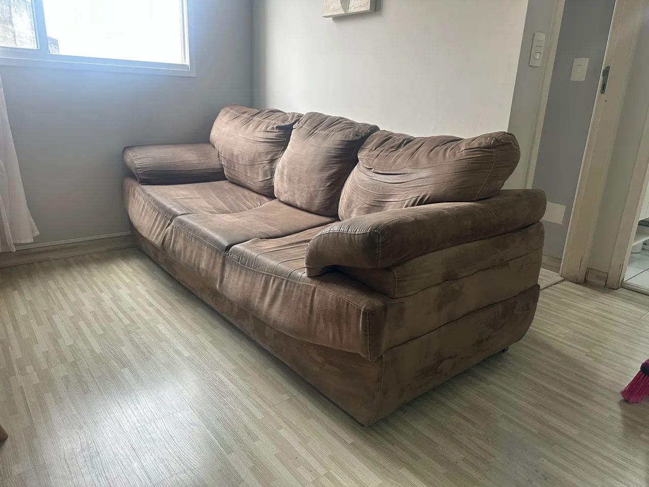 Sofá 3 lugares marrom - 800$ - Foto 2