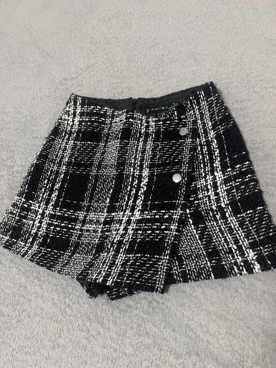 Short saia