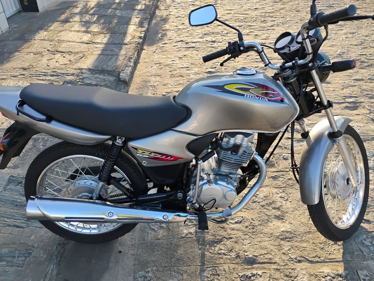 Titan 125 2001 EXTRA  - Foto 2