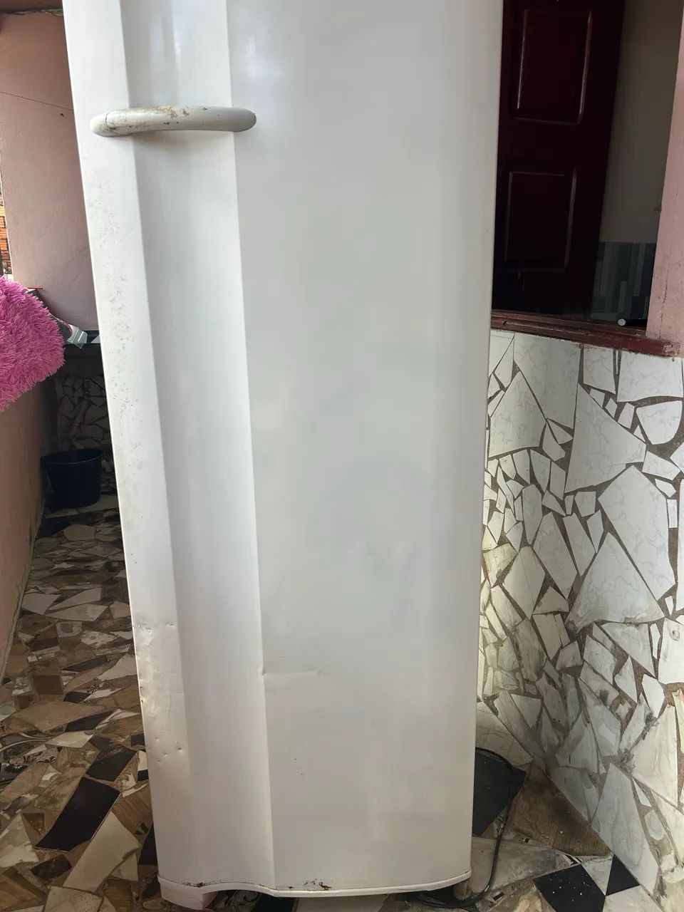 Geladeira funcionando bem gelando também  - Foto 3