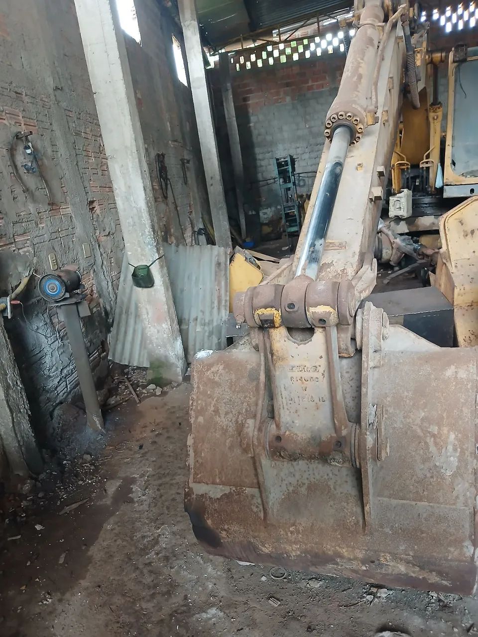 Eacavadeira sdlg 6150 - Foto 4