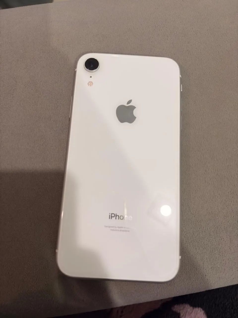 Iphone XR 128GB - Foto 2