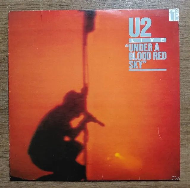 U2 - Under a blood red sky