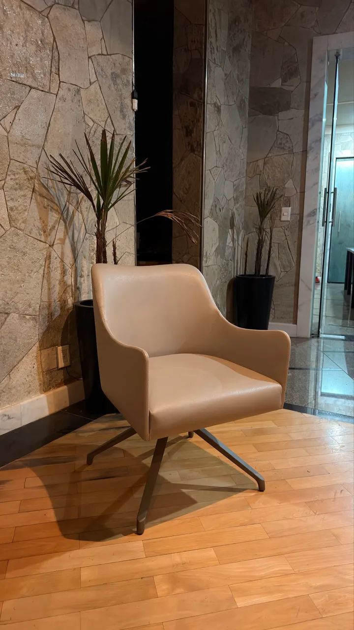 Poltronas marca Artefacto - couro legítimo  - Foto 3