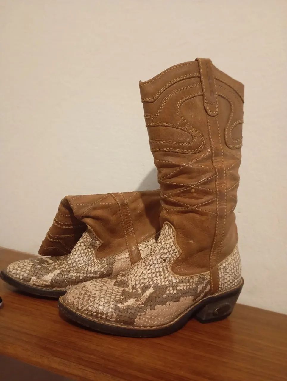 Bota infantil de couro legítimo 