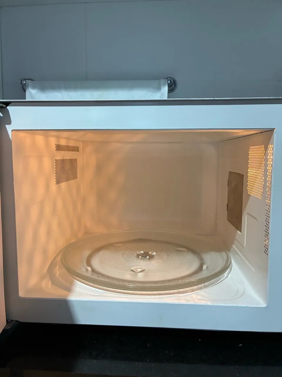 Microondas Panasonic 28l - Foto 2