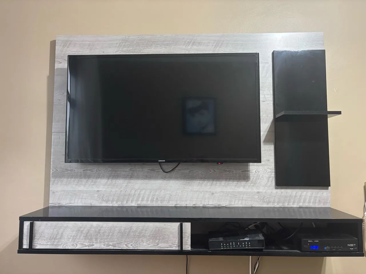 Painel de TV de até 45 polegadas