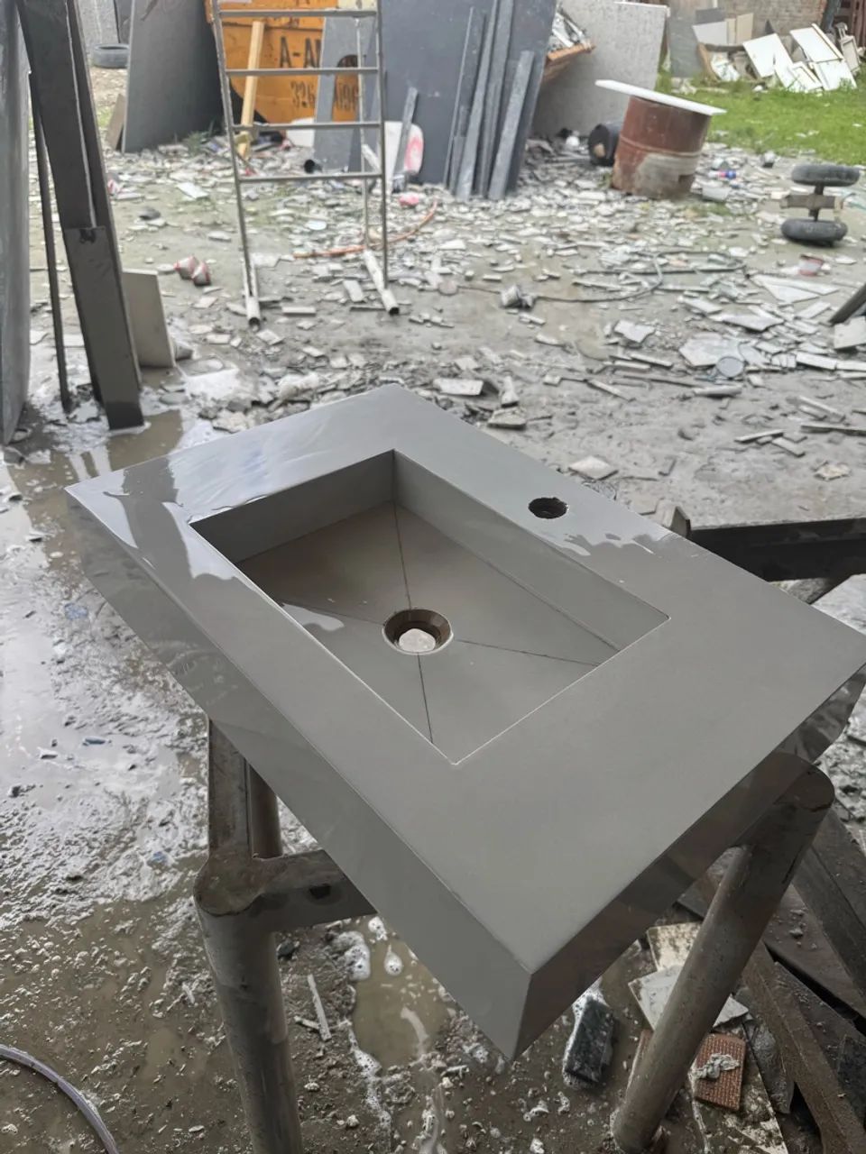 Lavatorio em Porcelanato 