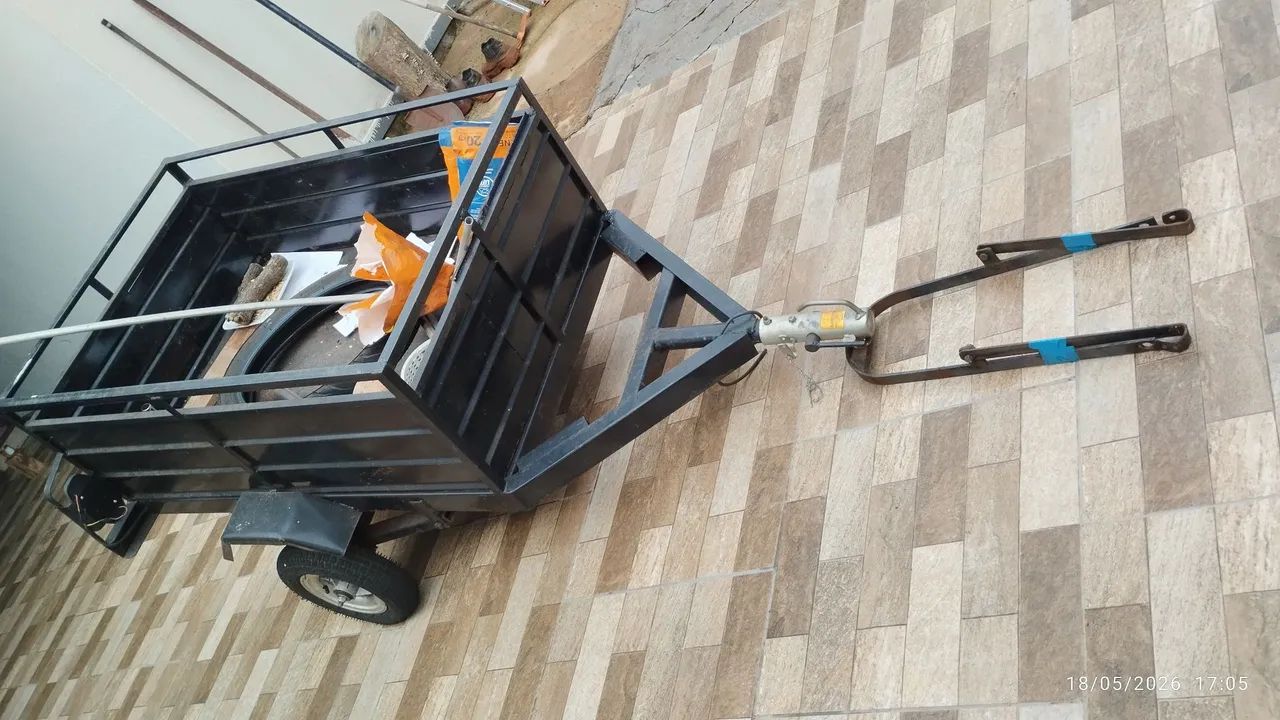 Carretinha para moto pouco usada  - Foto 2