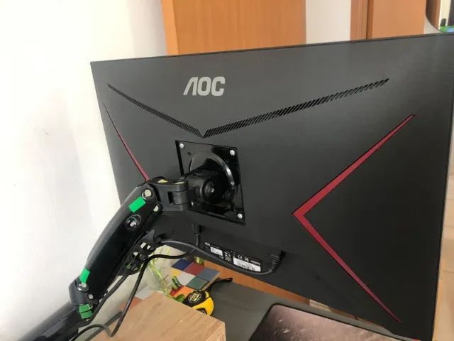 Monitor Gamer AOC 27" Full HD 100Hz 1ms - Perfeito Estado (Com Caixa Original) - Foto 2