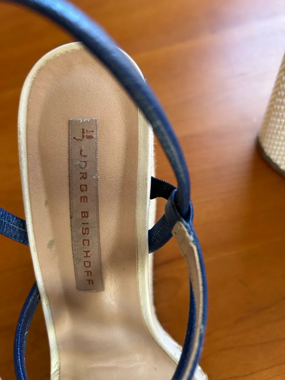 Vendo sandália Anabela da Jorge bischoff, número:34 - Foto 3