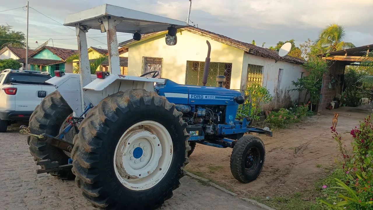 Trator Ford 6600 - Foto 4