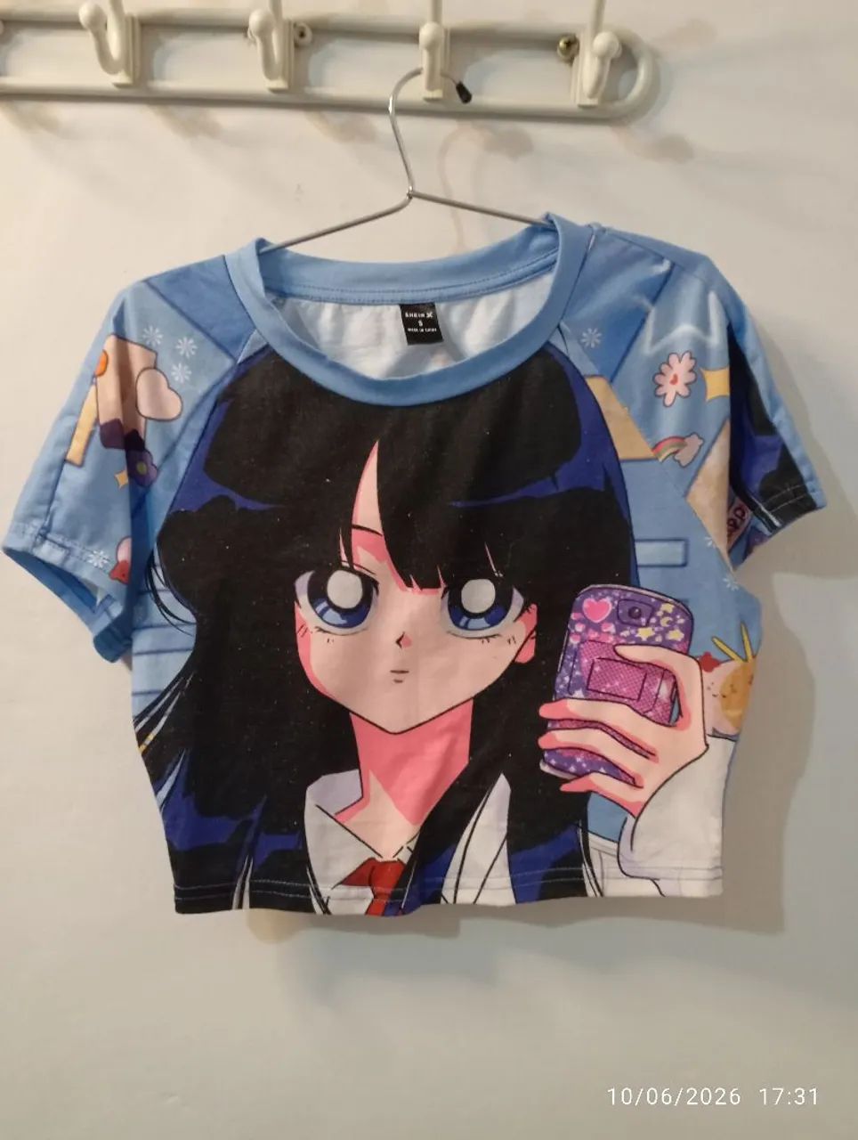 Cropped blusa de anime shein