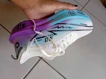 Tênis chinês novo - Foto 2