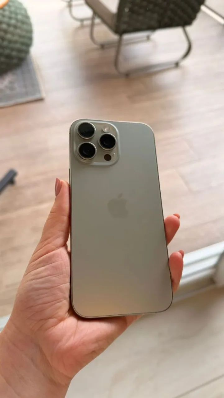 Iphone 16 pro max BARBADA  - Foto 2