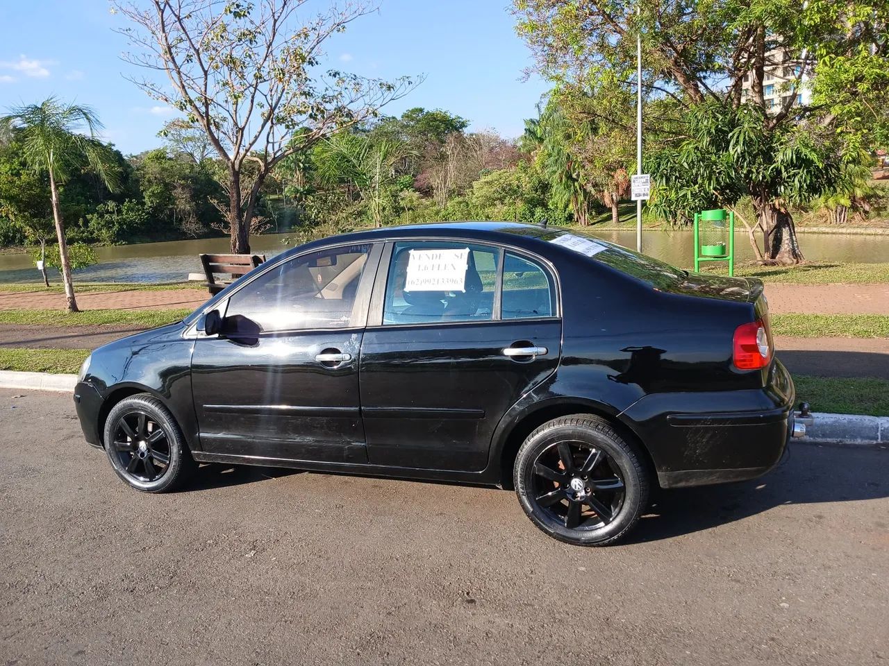 Volkswagen Polo Polo Sed. COMFORT. 1.6 Mi Tot. Flex 8v 2012