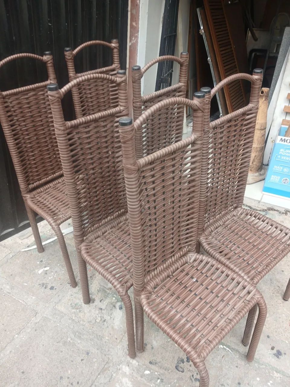 06 cadeiras lindas e perfeitas - Foto 5