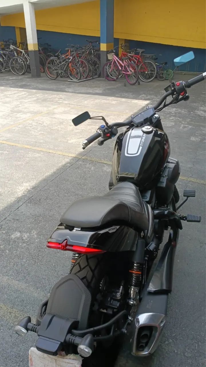 Titanium 250 - Foto 3