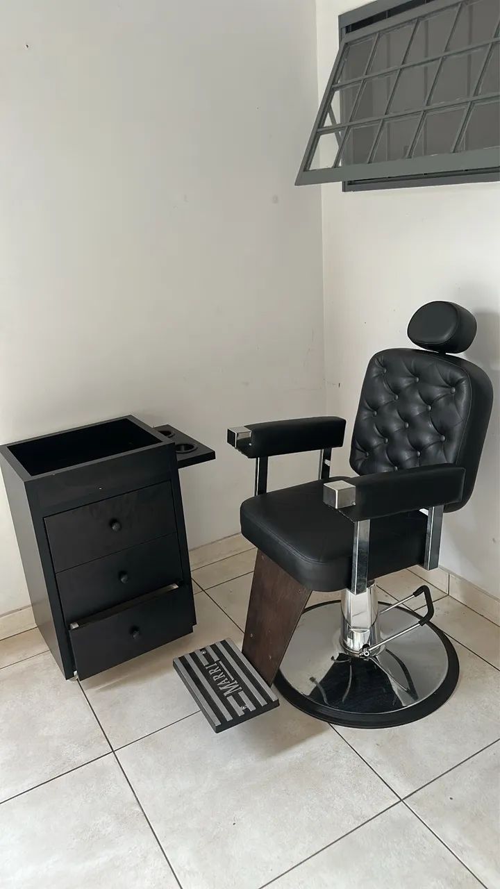 Para barbearia. 