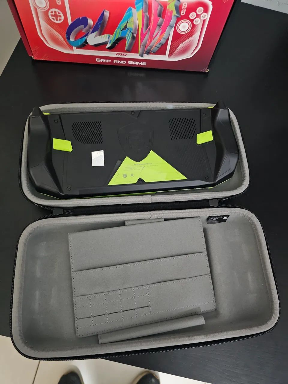 MSI Claw A8 Z2 ex  - Foto 4