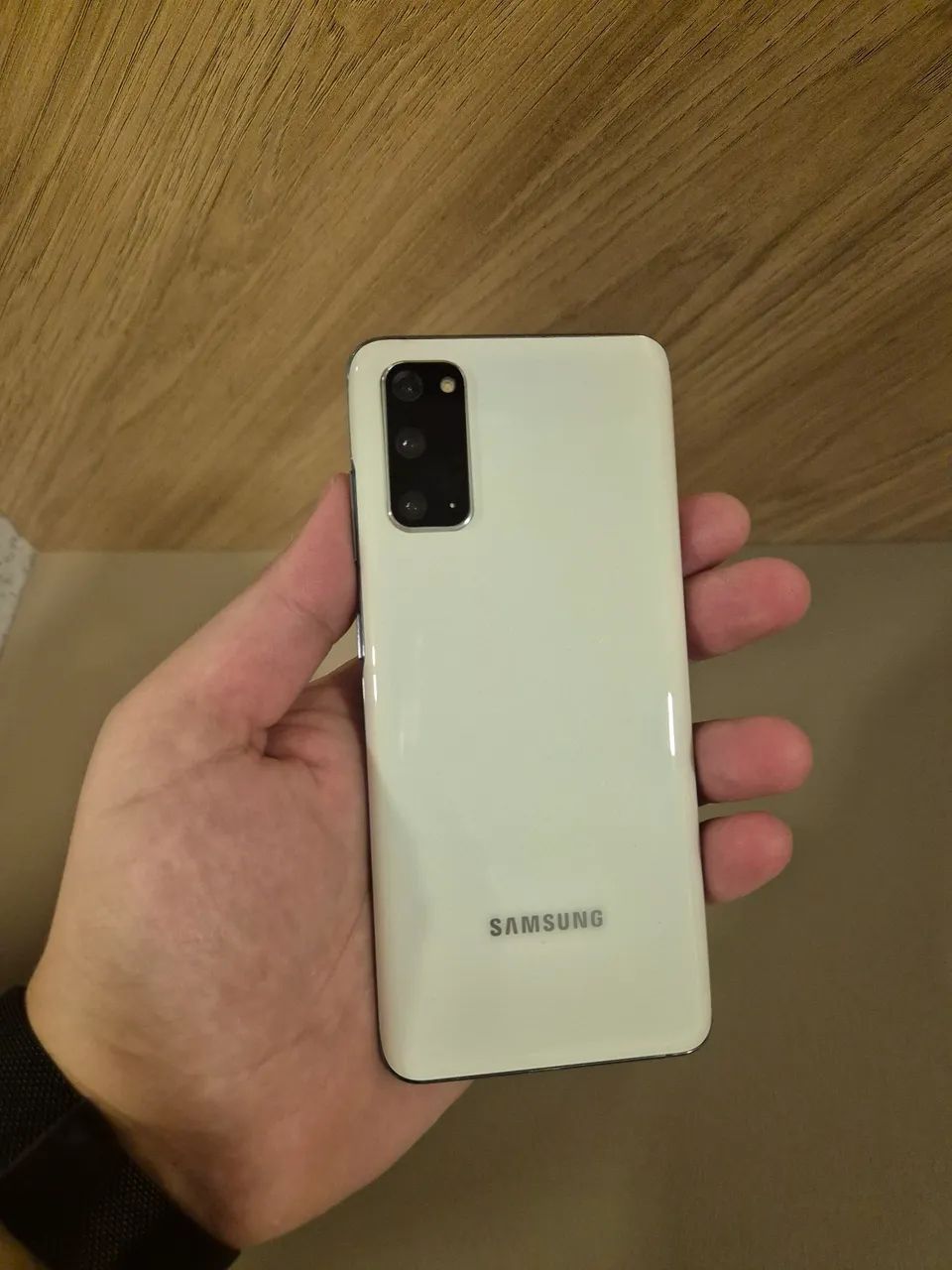 Samsung S20 - Foto 2