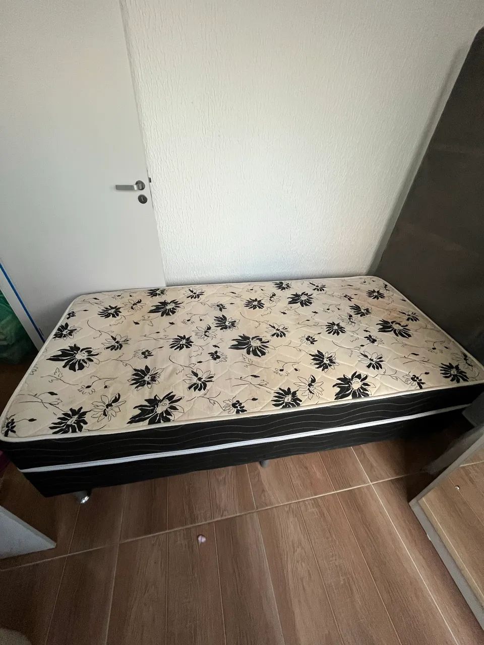 Cama solteiro