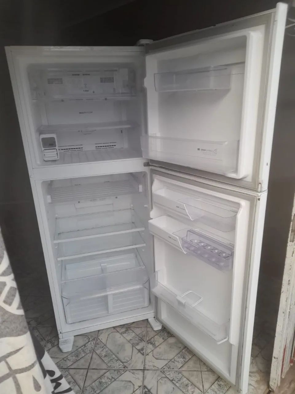 ? Geladeira Electrolux funcionando perfeitamente com garantia ? - Foto 3