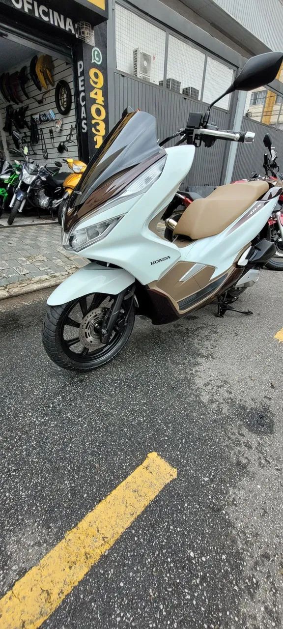 PCX 150 DLX ANO 2021 - Foto 3