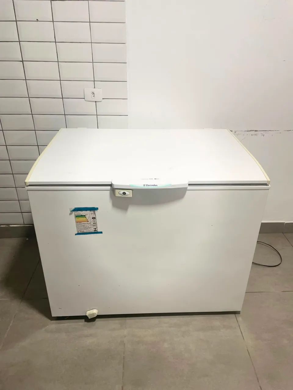 Freezer horizontal 305 litros Electrolux  - Foto 2