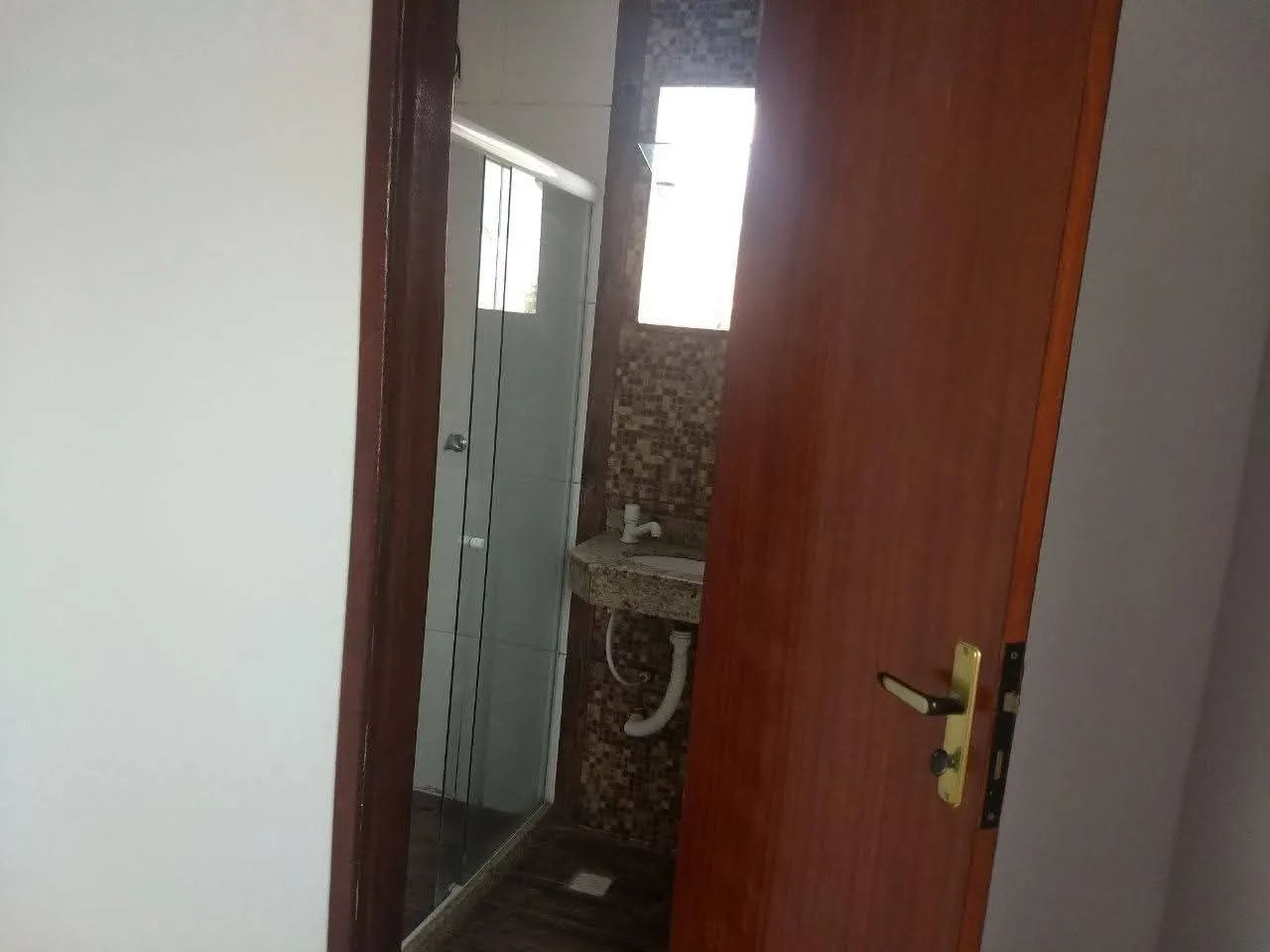 ALUGO DE 1 QUARTO CASA ALTOS PRÓXIMO A UENF ÓTIMO PREÇO  - Foto 3