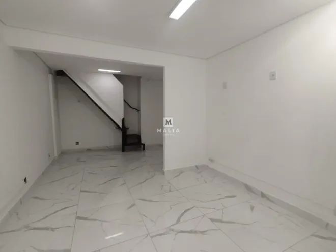 Loja Comercial para Locação  45m² | Rua Principal do Bairro | Acabamento moderno e excelen - Foto 3