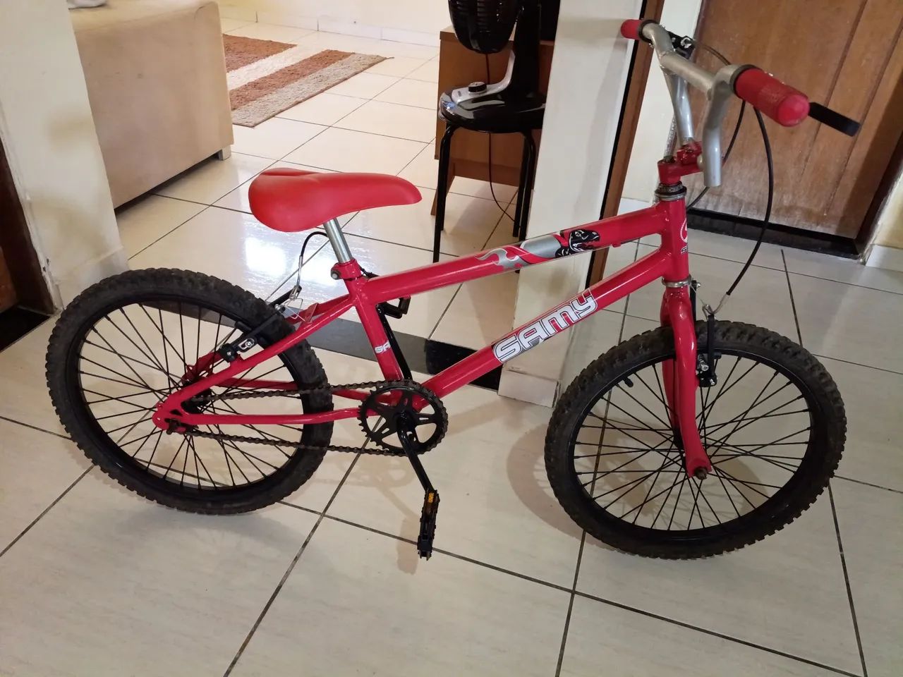 Bicicleta infantil aro 20 várias peças novas  - Foto 2