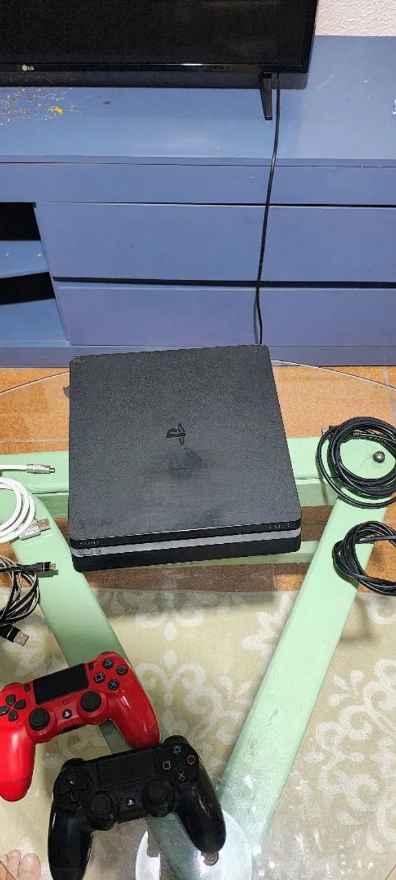 PS4 slim com 2 controles - Foto 3