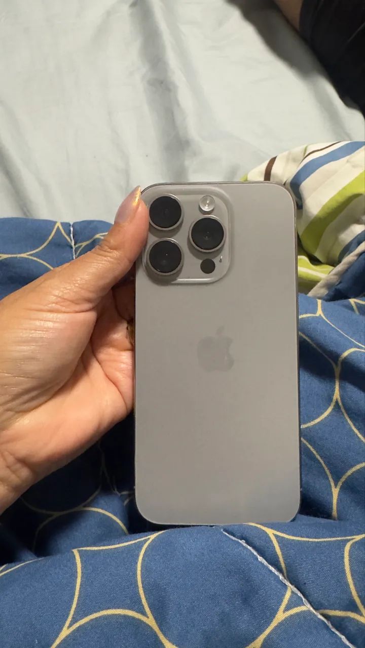 IPhone 15 pro  - Foto 2