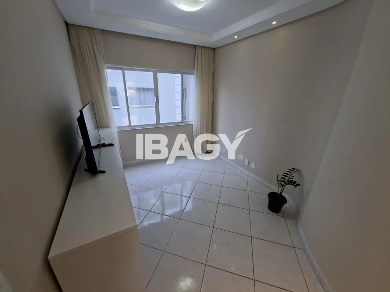 Excelente Apartamento 2 dormitório(s) em Abraão - Florianópolis - Foto 2