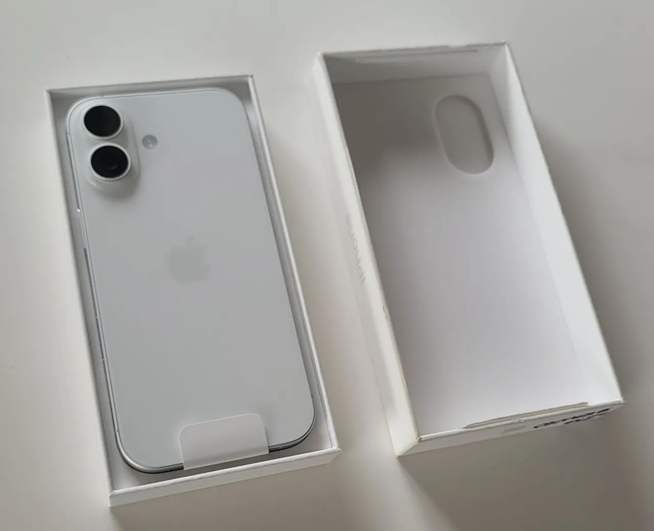 iPhone 17 256GB Branco - Novo na Caixa - Nota Fiscal - Celulares e